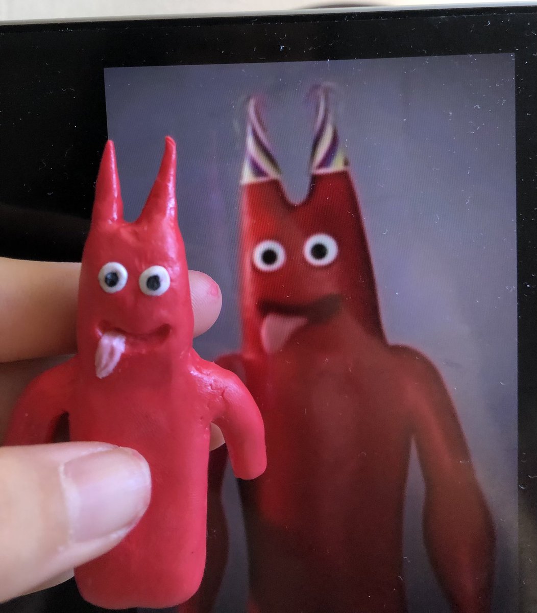 TokenIsSus's tweet image. Two steps left!!! gotta make the two party hats and six fingers,then we are DONE!! :D #BirdUp #gartenofbanban #gartenofbanbanfanart