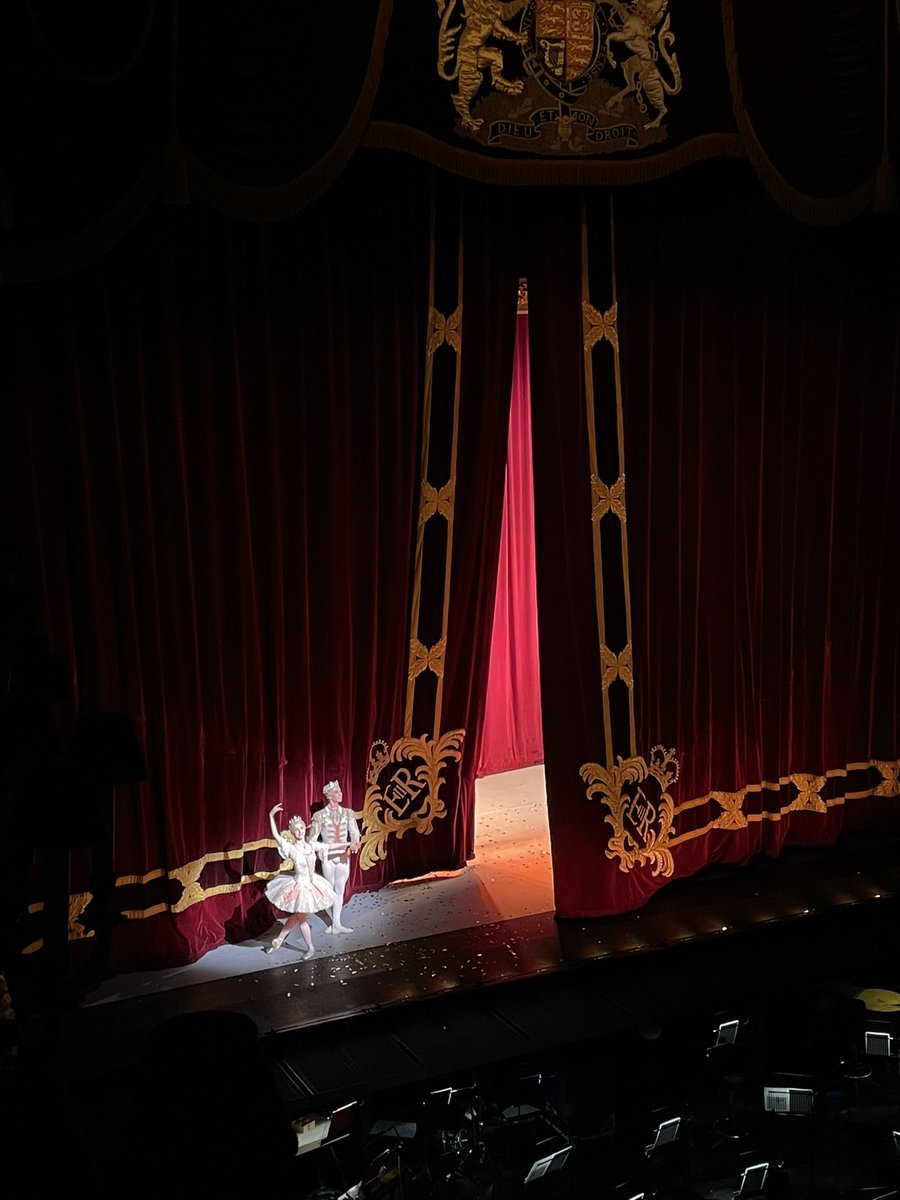 What a beautiful performance 🤩🩰 #aboutlastnight