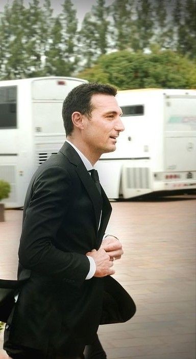 buenos días solo a él