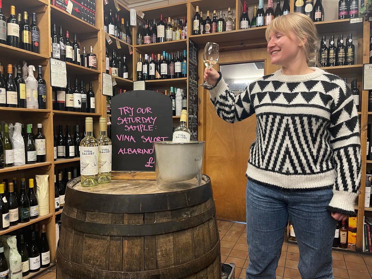 Luvians's tweet photo. Stop by the shop and try out #SaturdaySample: Vina Salort Albariño! This zesty and refreshing Albariño comes from vineyards in Paso Cuello, Canelones (Uruguay). Perfect with fish tacos or padron peppers, this wine was one of the favourites from last year’s Luvians Wine Fair! https://t.co/j7LdlTb2Ok
