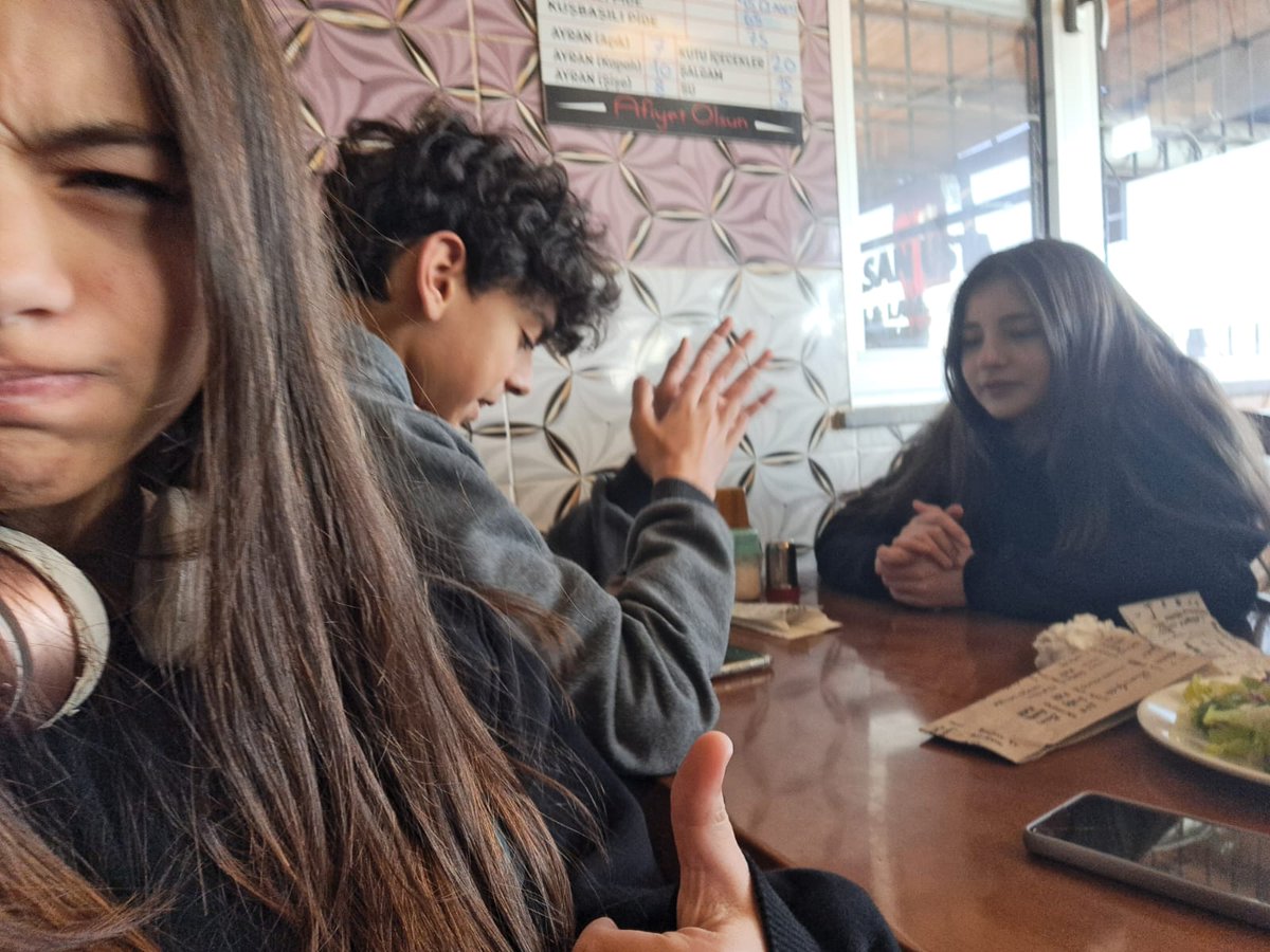 Hayal'imiz🤍
Iyi ki doğdun güzeller güzeli kızımız!
Ordaki son fotonuz bu! 
Mutluluğunuzu, hayatınızı yarım bırakan vicdansızlar hesap verecek!
Adalet OLASI KAST ile gelecek!
#iyikidoğdunhayal
#isiasortakdavamız