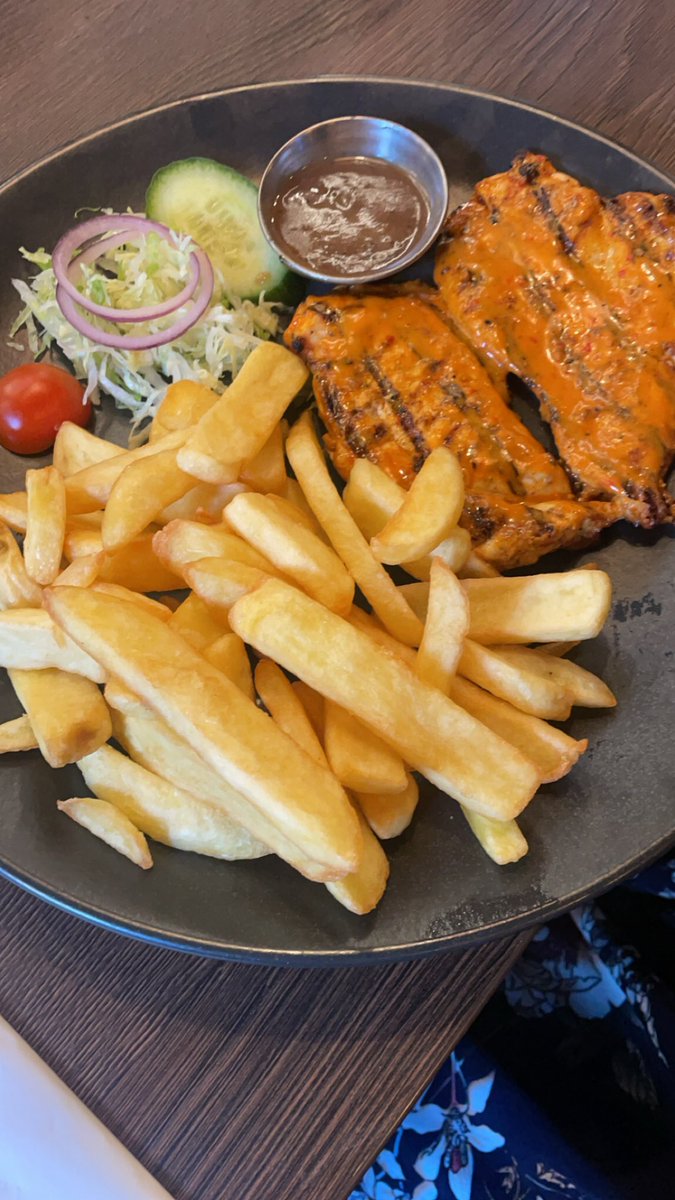 MrsJina2's tweet photo. Foodie Vibes 😂 #Foodie #Dessert #BornToEat https://t.co/VVzvY7D8ek