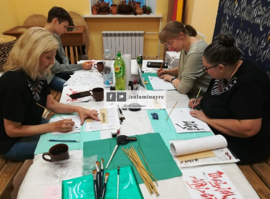 enluminayre's tweet photo. During 2023  year I have organized 3 workshops dedicated to ancient egyptian hieratic  script (in my interpretation). I have online version of this workshop,  let me know if you are interested, I will be glad to organize this  workshop for you. #calligraphy
#hieratic #workshop https://t.co/TUfiXlsUsw