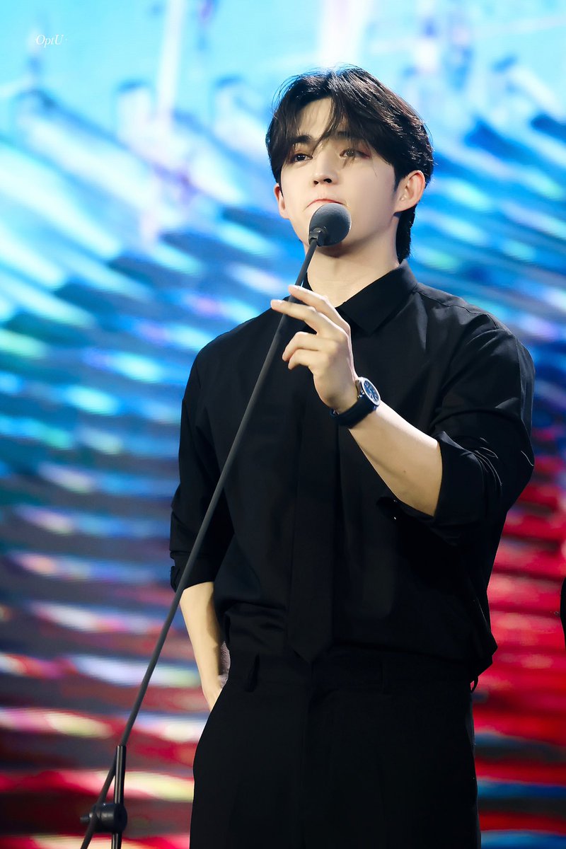 OptUScoups's tweet photo. 240106

✨

#에스쿱스 #SCOUPS
#승철 #최승철 
#세븐틴  #SEVENTEEN  
@pledis_17 https://t.co/5Aq1BcfN86
