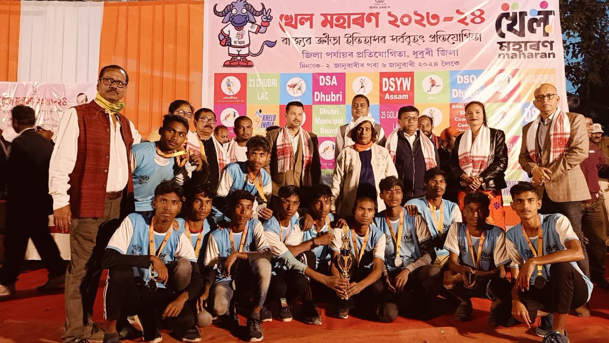dcofficedhubri's tweet photo. And it's a wrap! 

A few glimpses from the closing ceremony of the district-level Khel Maharan held at PC Baruah field today. 
The closing ceremony was attended by DC Dhubri, other senior officials of the district administration and renowned personalities of the district. https://t.co/x3BV5ABtrv