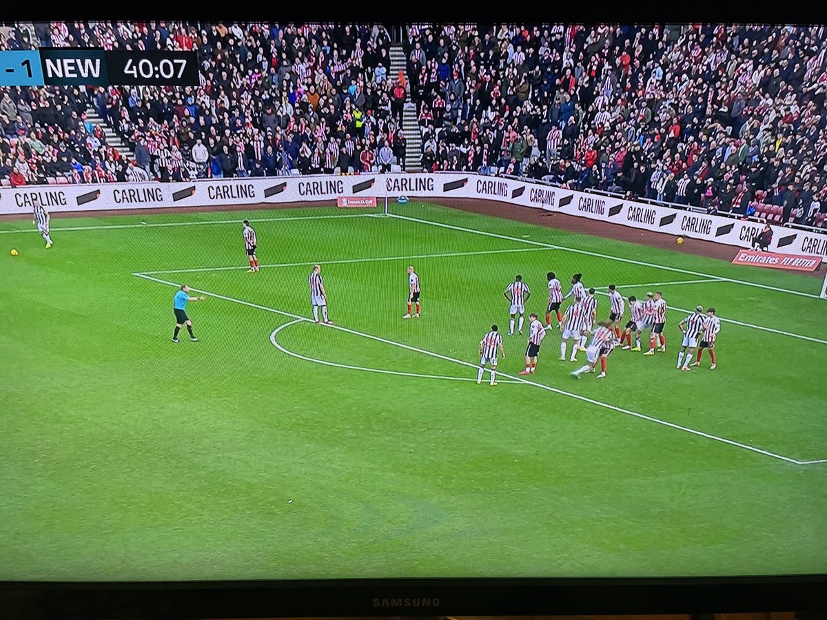 The Sunderland v Newcastle game is completely unwatchable - the teams are indistinguishable. How has this happened when the teams have three kits each to choose from?