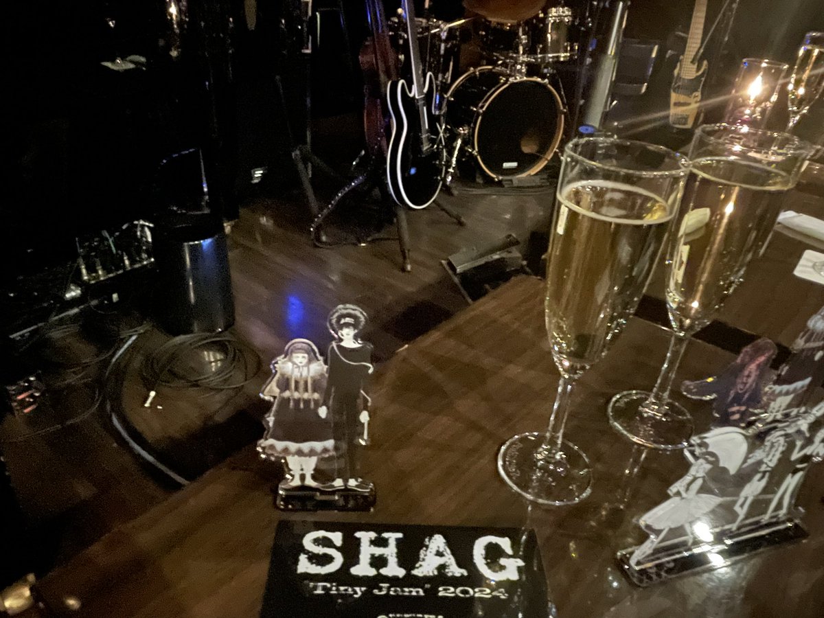 tak_ike's tweet photo. SHAG 新春プレミアムライヴ “TINY JAM 2024”with類家心平 @ ワンダーウォール横浜
#SHAG #小SHAG #中SHAG
#TinyJam
#SUGIZO
#KenKen
#別所和洋
#松浦千昇
#類家心平 https://t.co/JlkhFsFX48