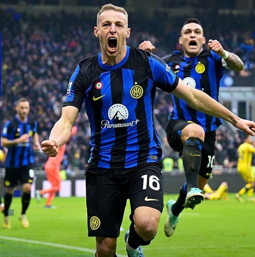 NCCALCIA's tweet photo. 🕗 FINE PARTITA‼️
#SerieA 🇮🇹
⚫🔵 #Inter 2-1 #Verona 🟡🔵
⚽ 13' #Martinez ⚫🔵
⚽ 74' #Henry 🟡🔵
⚽ 90+4' #Frattesi ⚫🔵
#InterVerona #INTVER #NasceCresceCalcia https://t.co/aW6n4D6dvi