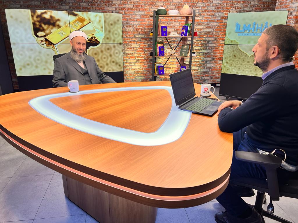 LalegulFM's tweet photo. Fatih Kalender Hocaefendi ile ‘İlm-î Hâl’ ve ‘Fıkıh Dersleri’ yeni bölümleri ile yeniden gönül bahçeniz Lâlegül TV ve Lâlegül FM’de! https://t.co/IMmmG06SSH
