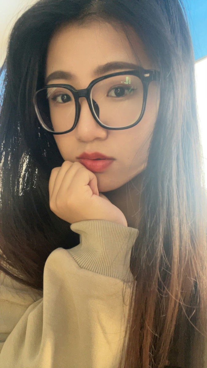 TYYY_YYYT's tweet photo. @FeierGoddess 没有男朋友 自己发 https://t.co/QI03a2CSUQ