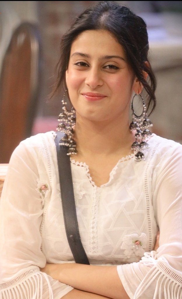 Ranking Poll of Week 12

Like &amp; Retweet if you're supporting #IshaMalviya in #BiggBoss17 house.

(Only Likes &amp; Retweets will count)
7 Pm to 7 Pm (24 hours) 

#BB17          
#SalmanKhan