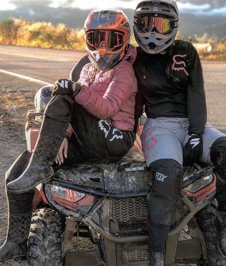 cinrui's tweet photo. Good morning Friends! ☕🌞🏍️ Get up, Get outside, and have some fun today! Life is way too short........#Farmlife #KickSomeAss #TrumpGirlsRock https://t.co/IIABJZs7ON