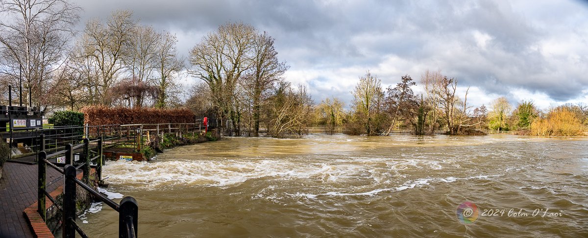High water levels at the Mill pond on the Stour at Dedham
#Dedham #DedhamVale #Stour #RiverStour #Mill #MillPond #DedhamMill