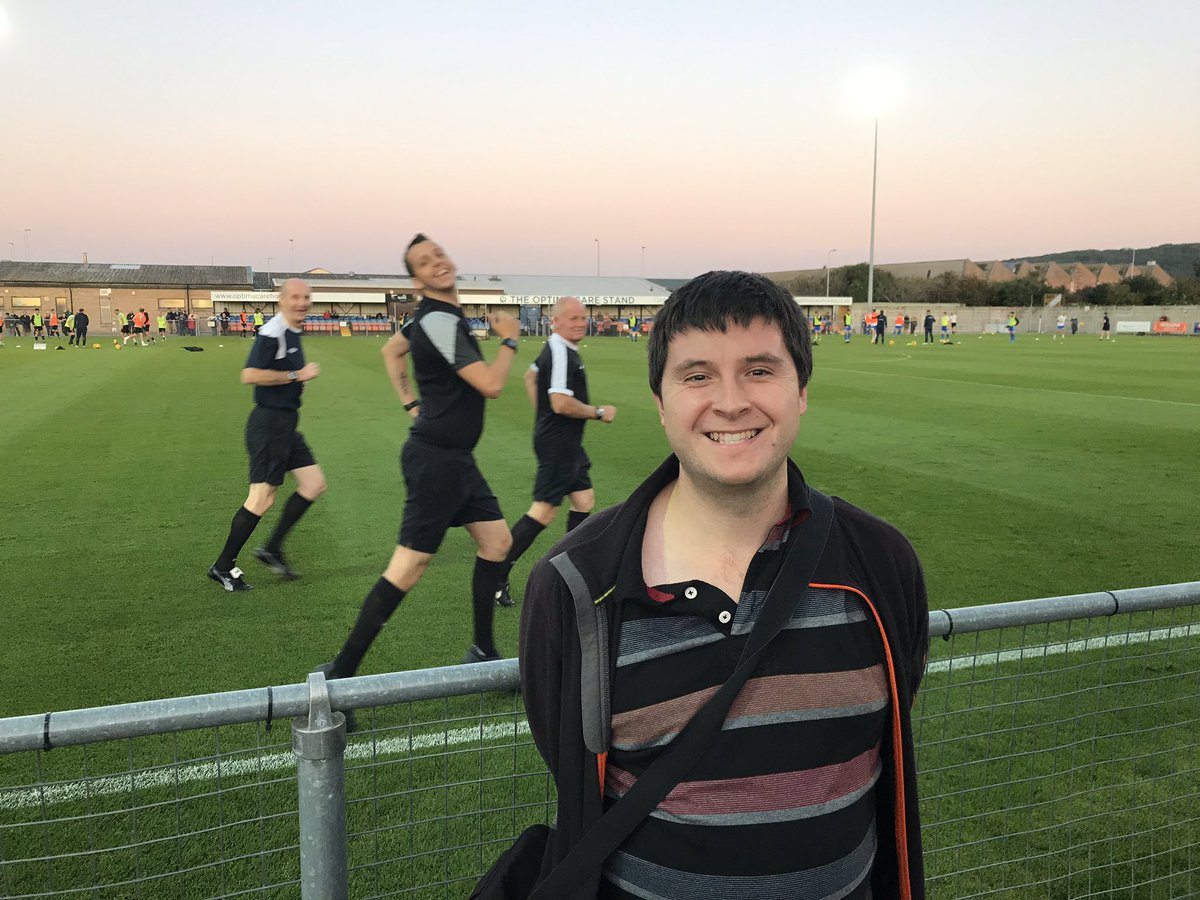 Josh Thomas tweet media