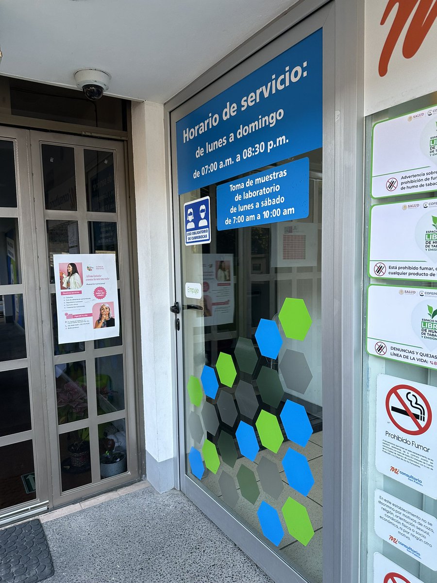 Angegm's tweet photo. Por qué si dice en las página web, en el consultorio que si debe de haber citas en sábado, no está el doctor y me dicen que no hay servicio los fines de semana @SanPabloFarma ? #VivaMexico https://t.co/AzgJMVlrTa