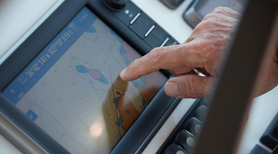 🛥️ Online Seminar - How To Use A GPS! Members: $35.20 Non-Members: $44. Details here ↪️  buff.ly/3R1q2E1
#boatlife #outdoors
