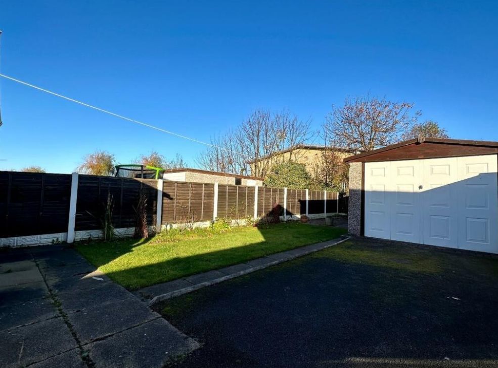 Hunters_BPL's tweet image. ✨ PROPERTY FOR SALE✨ 
Halton Gardens, Blackpool 
£160,000 
**3 BED SEMI DETACHED HOUSE IN A CONVENIENT LOCATION WITH NO ONWARD CHAIN** 
Call Hunters Blackpool on 01253 362640 to arrange a viewing.
#3bed #nochain