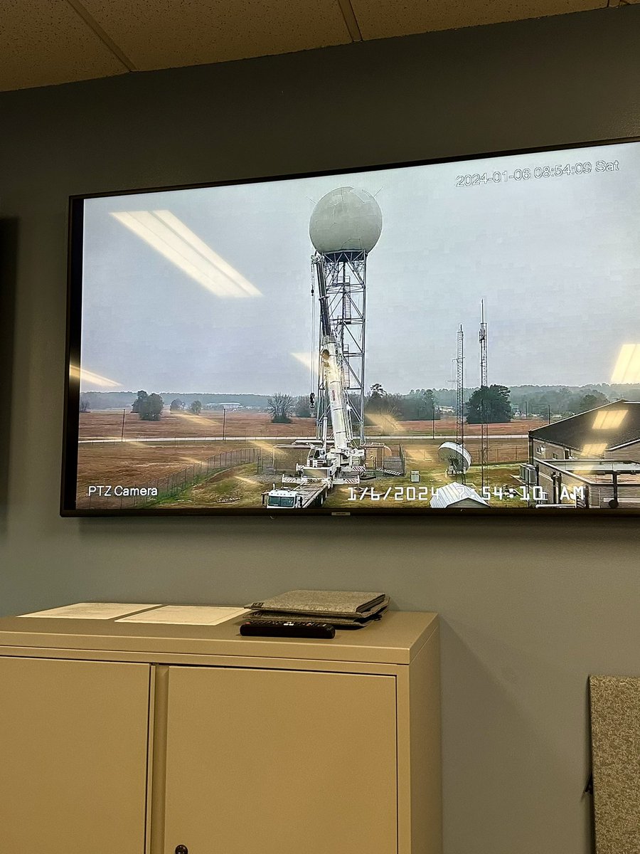 Crane operations warming up ahead of the radome lift for the KSHV SLEP #lawx