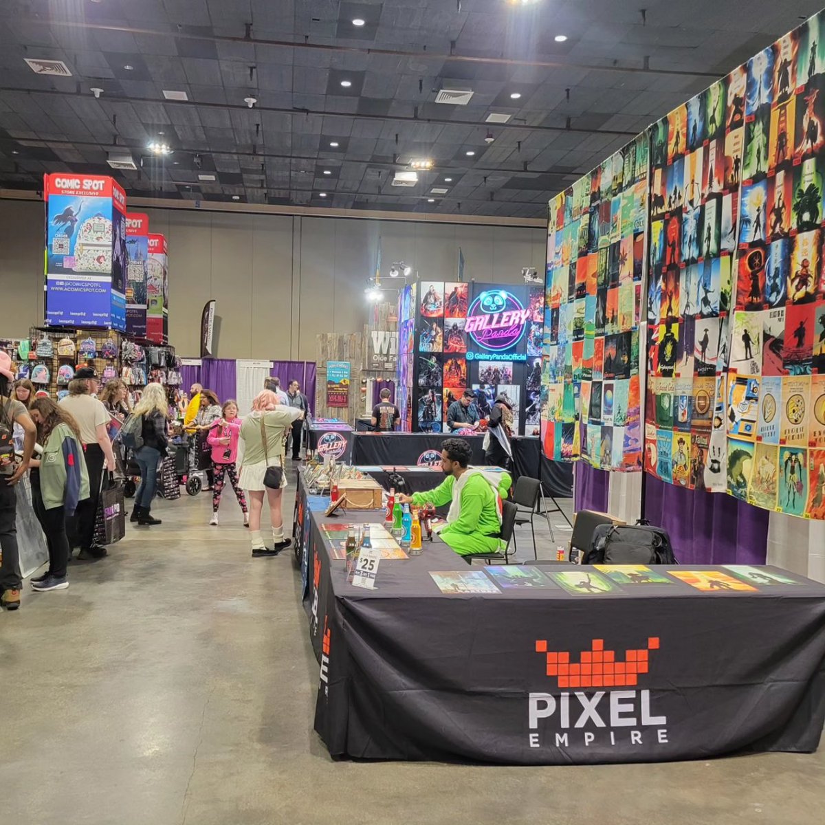 TridentComicsLA's tweet photo. 1st day at @FANEXPONOLA checking out all the booths and meeting a lot of interesting people. 
@jj_ballay https://t.co/EBw2LXAuJ2