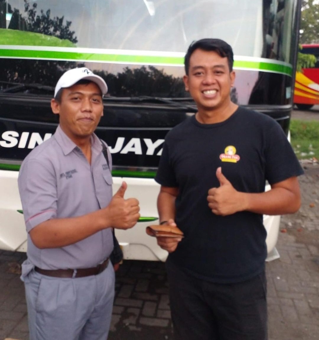 Dokumentasi pengembalian barang tertinggal di bus PO Sinar Jaya🌈🌈🫰