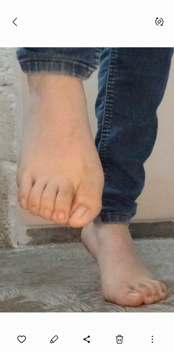 MarteAstro85061's tweet photo. CONTENIDO EXCLUSIVO
🚩🚩 https://t.co/QAea9zGnQ3
SUSCRIBETE 
#feet_pic #onlyfans https://t.co/Qc4hyCeHbt