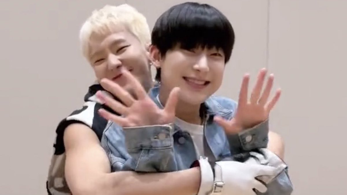 svtenha's tweet photo. sunoo is hoshi’s son and you can’t tell me otherwise https://t.co/3nJyykRg5E