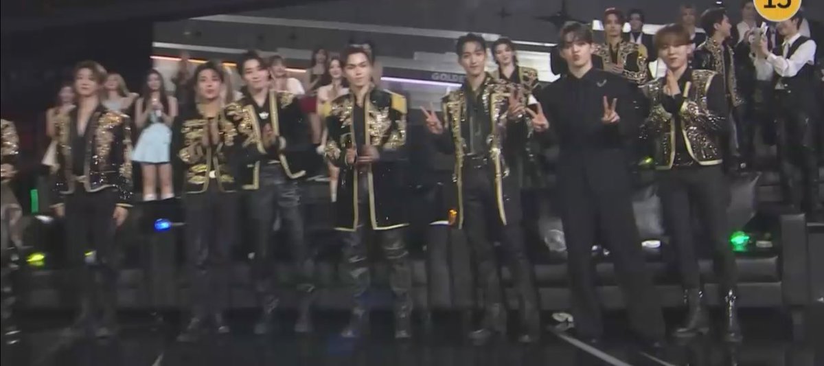 wonubliss's tweet photo. Congratulations to SEVENTEEN for winning Digital Bonsang at the 38th Golden Disc Awards 🎉🏆 #세븐틴 @pledis_17 https://t.co/ep9sVqvWP3