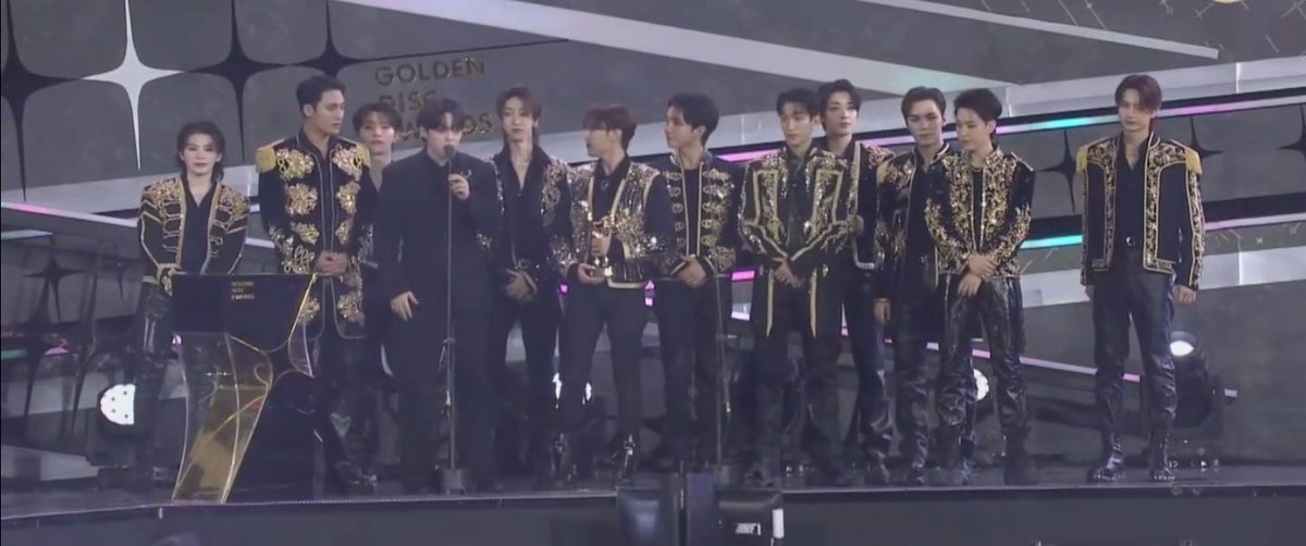 wonubliss's tweet photo. Congratulations to SEVENTEEN for winning Digital Bonsang at the 38th Golden Disc Awards 🎉🏆 #세븐틴 @pledis_17 https://t.co/ep9sVqvWP3