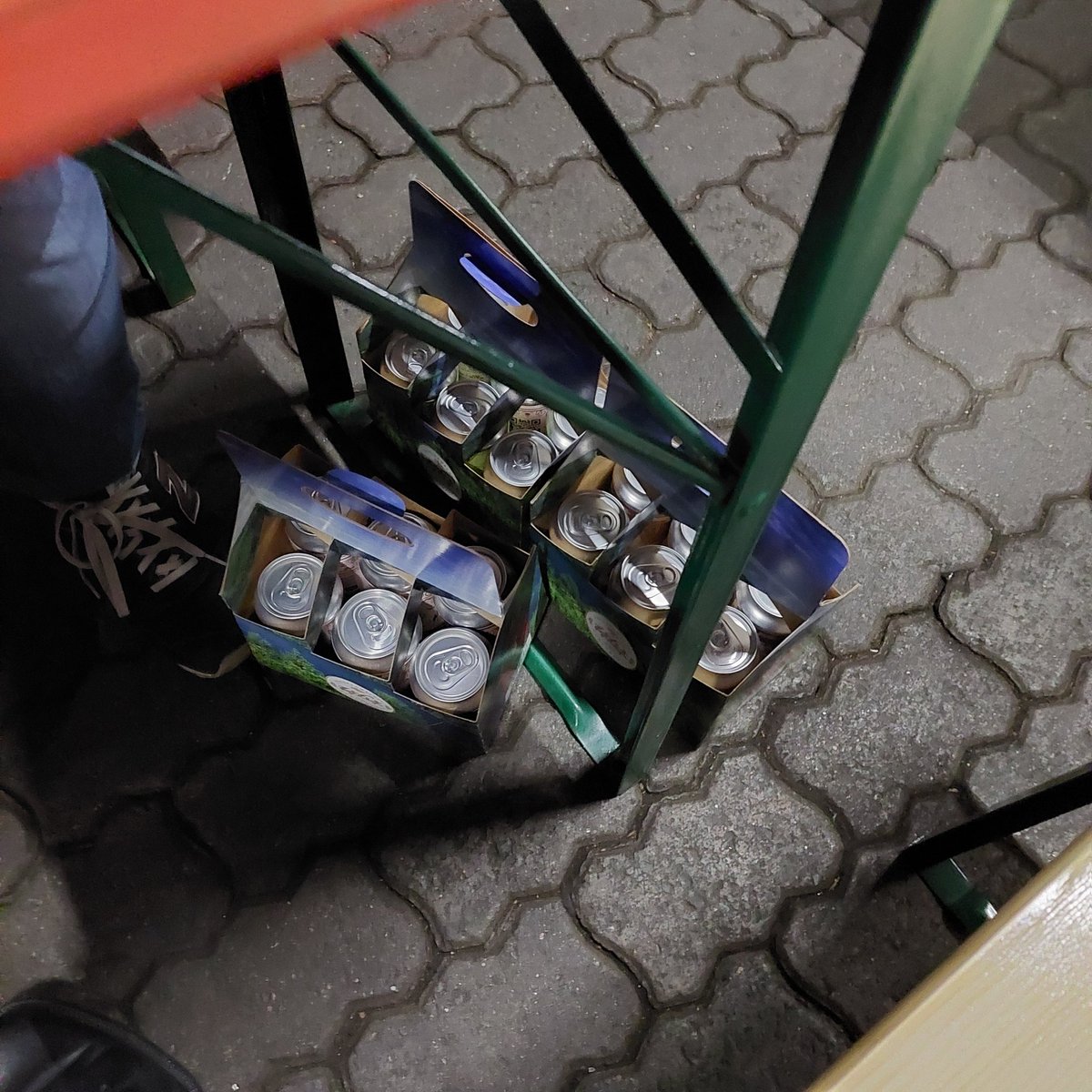 semper_krypto's tweet photo. #Starkbierfest never runnin' dry 😁 of #MetaBrew  🍺 https://t.co/BERcaswywE