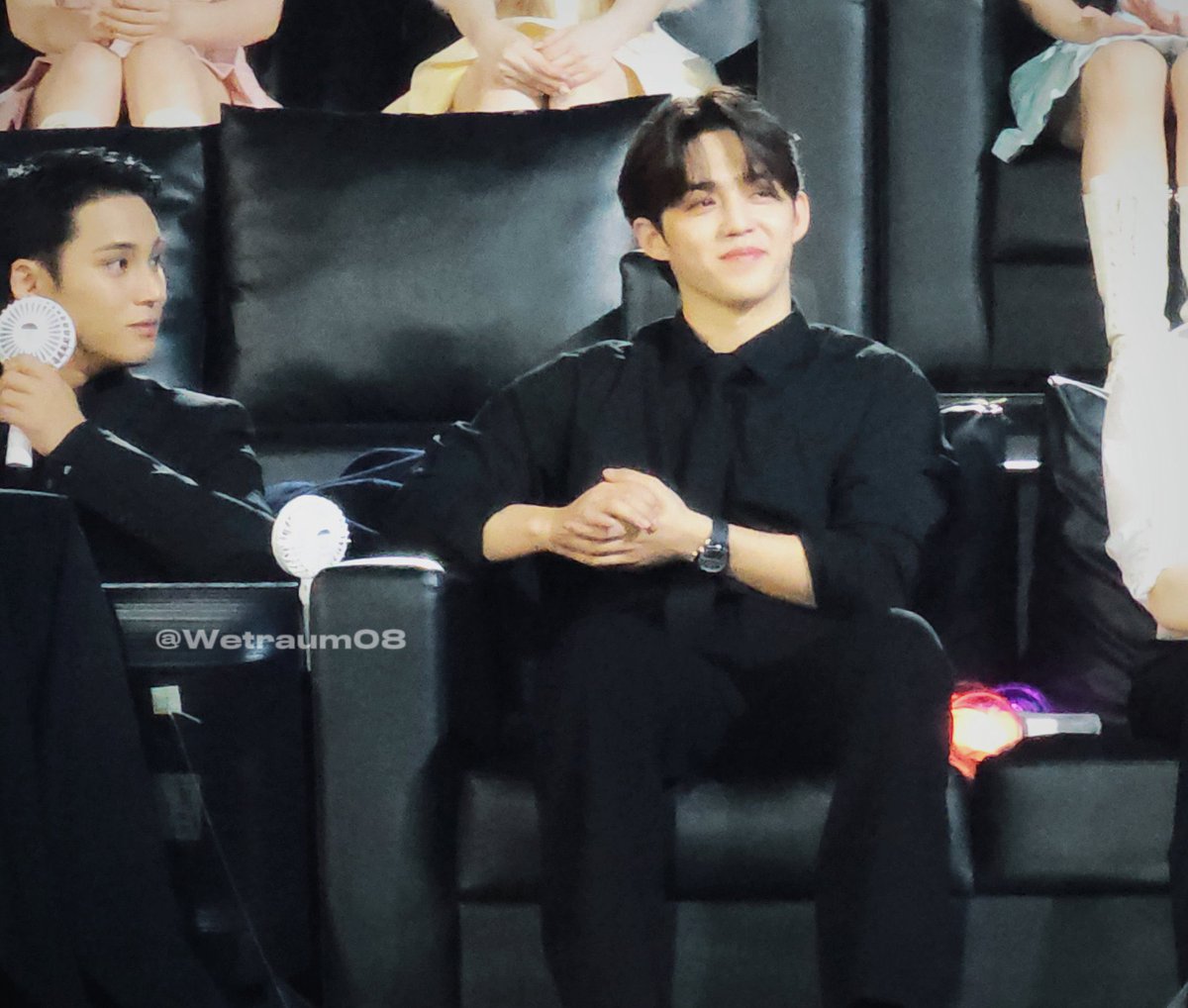 아웅이 ꒰໓ ♡ ໕꒱ tweet media