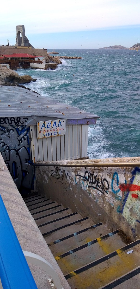 Bobin'St tweet media