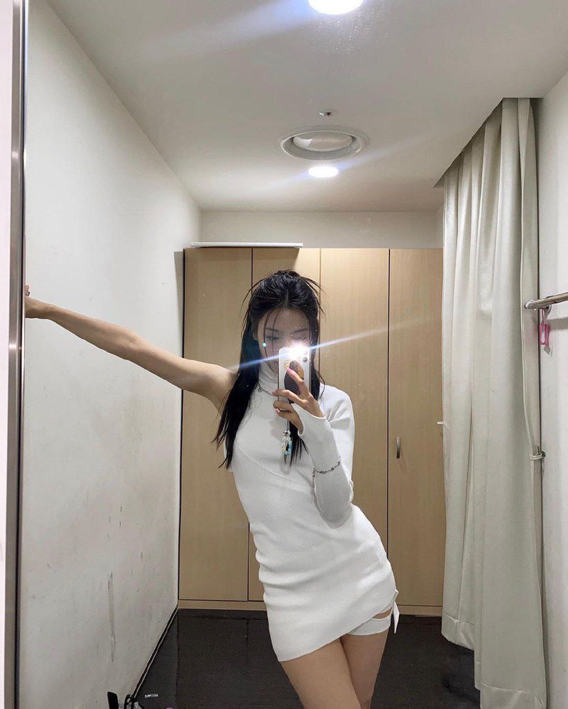 7purple13's tweet photo. HAPPY SAEROM DAY
#겨울에_핀_한송이_동백꽃_이새롬
#새롭게_물들이는_꽃이피다 https://t.co/cPNNfQsIyW