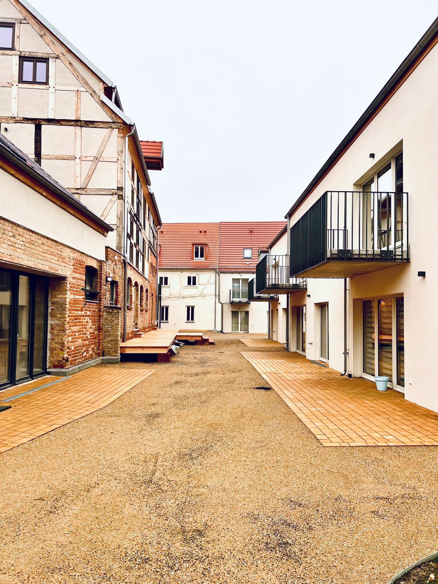 immosiv's tweet photo. Schöner Ausblick 🤩 
Die ersten Besichtigungen in 2024 haben heute wieder angefangen und ich hatte heute Wohnungen im Wohnaus und in der Neuen Werkstatt auf dem Plan.
.
#immosiv #verkauf #vermietung #schönerwohnen #nauen #altstadt #terrassenwohnung #loveit #lovemyjob https://t.co/NjlUAxj5Bg