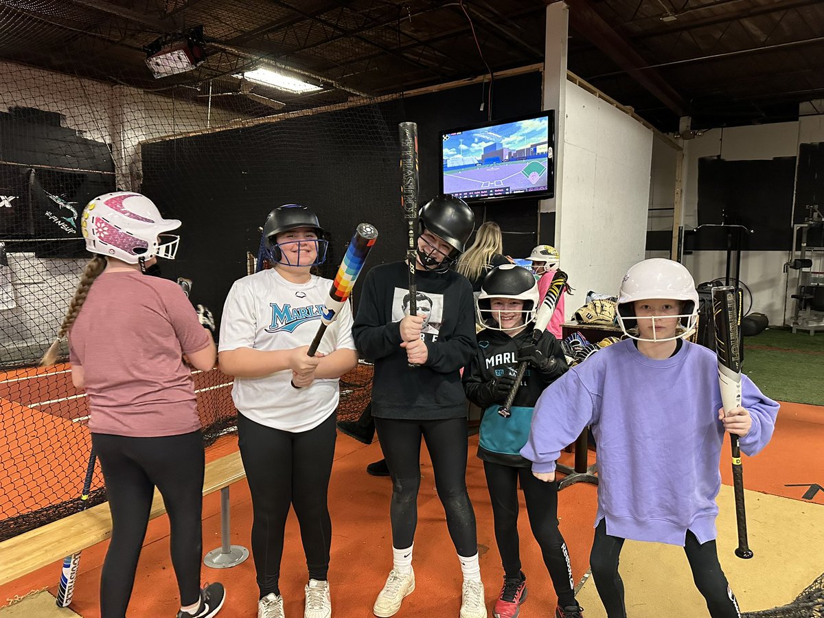 FairfieldMarlin's tweet image. Wilson Bat and Glove Demo Day 8am-5pm today and 9am-6pm tomorrow @ The ThunderDome! #MarlinFAM #BatDemo #GloveDemo