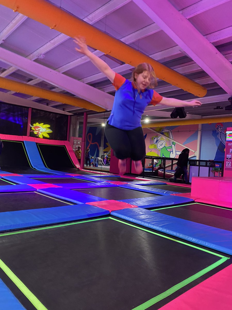 Lynne Woolley tweet media