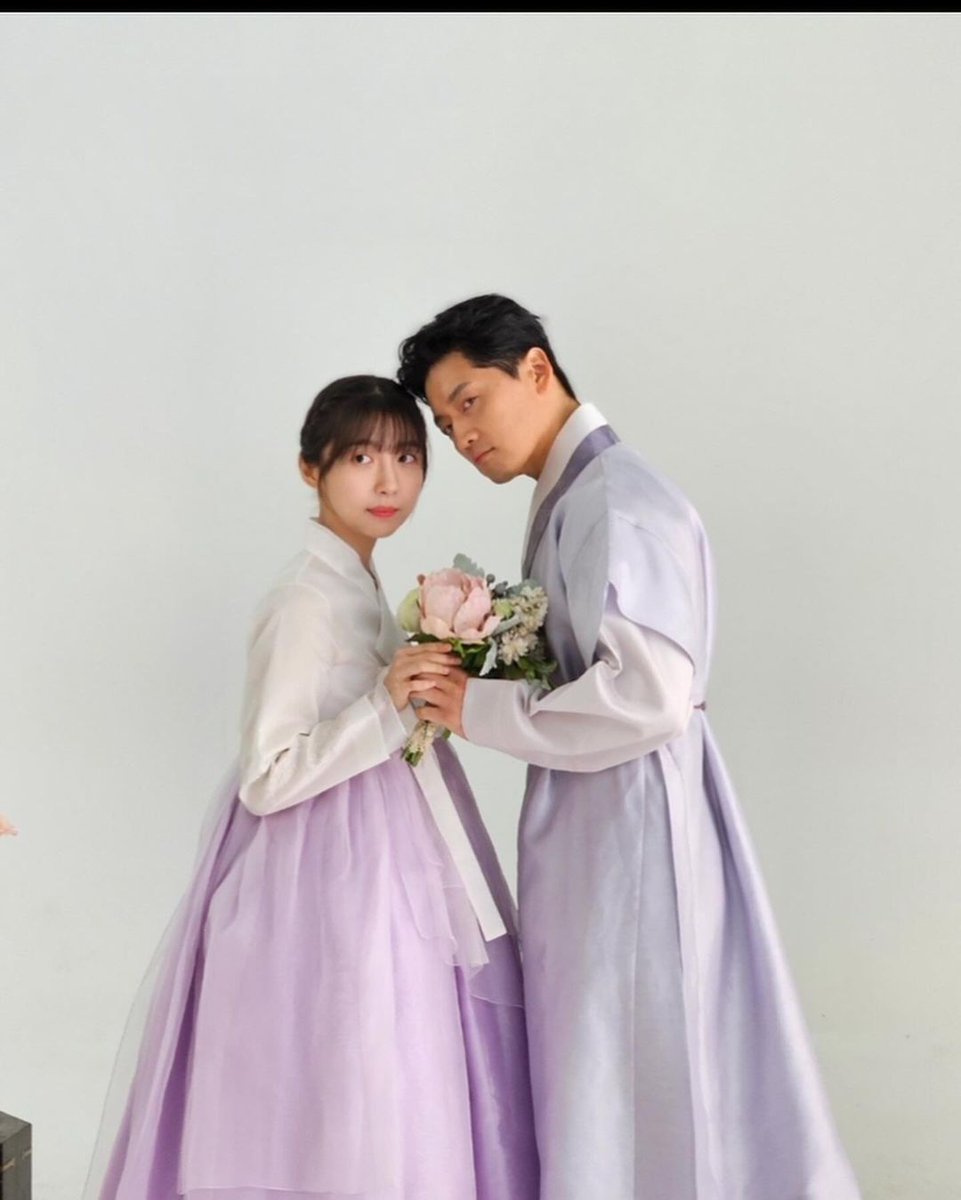 TheAnnyeongOppa's tweet photo. This cutie second lead couple, Sawol and Seong Pyo 💕

We'll definitely miss you both 🥺

📸: jobokrae_official 

#TheStoryOfParksMarriageContract #JoBokRae #JooHyunYoung #Sawol #HongSeongPyo https://t.co/ikZtWZD7Qn