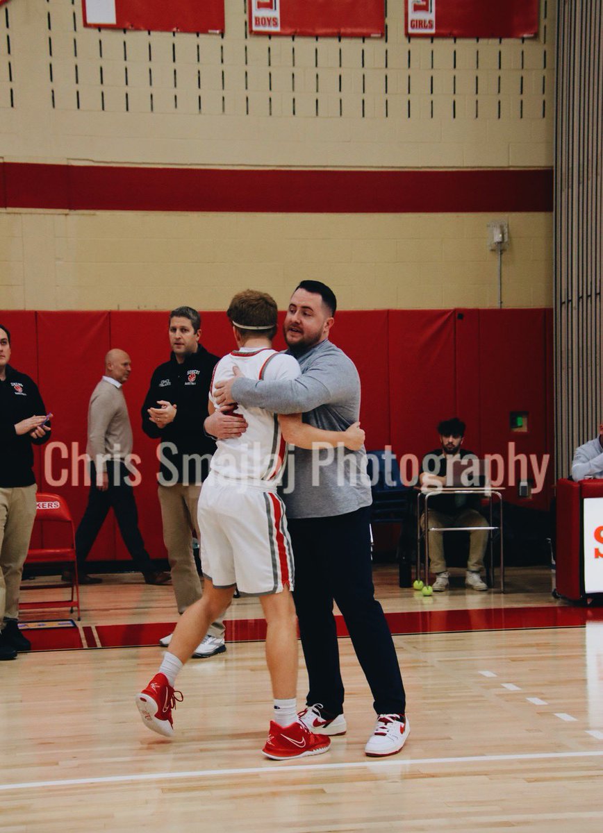 Coach_Loughran's tweet photo. ‘Coach them hard. Love them harder.’
—
Blessed to be part of these guys lives and grateful enough to see their progression on and off the court. 

‘Love’ is a word used often. And it’s a word that holds more meaning with us. 

#FamilyOn3 #TheBrotherhood https://t.co/6Xfcgxkgrs