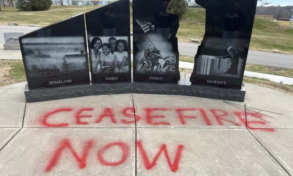 GraffitiRadical's tweet photo. Anti-war graffiti seen at a military monument in Lexington, Kentucky https://t.co/j7JdZxxKkh