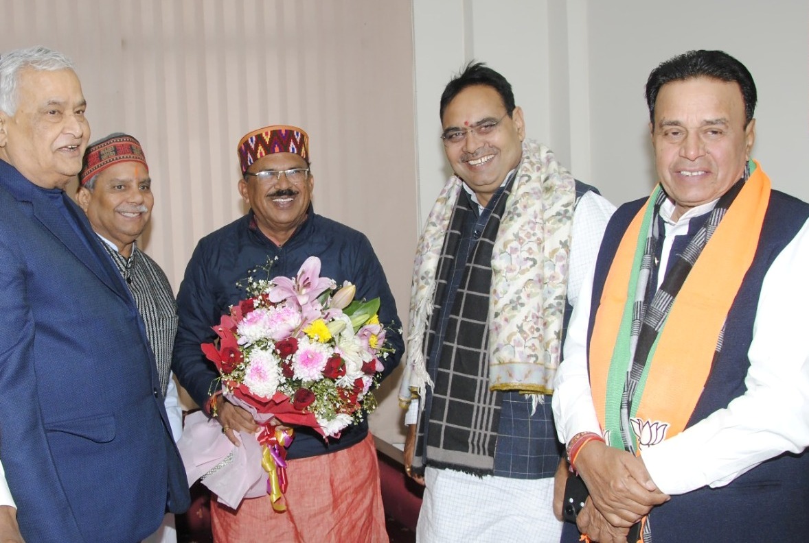 #Jaipur Rajasthan Assembly Speaker Shri <a href="/VasudevDevnani/">Vasudev Devnani</a> and Chief Minister Shri <a href="/BhajanlalBjp/">Bhajanlal Sharma</a> had a courtesy meeting in the Assembly, during this Speaker Shri Devnani presented a copy of Vinayak Damodar Savarkar's book "Freedom Summer of 1857" to Chief Minister. #LeadingRajasthan