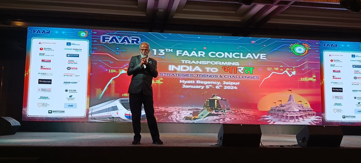 FaarRajasthan's tweet photo. What a grand finale we had of #13thFAARConclave !! 

FAAR members couldn't have asked for more. After two days of action packed sessions on "Transforming INDIA to BHARAT", the members had the privilege to hear a great entrepreneur, motivator &amp; orator @velumania Sir. https://t.co/6csf2OUfUb