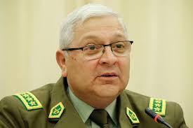 El Ministro Carlos Montes es al <a href="/Minvu/">MINVU - Chile</a> , lo que el General "Dignidad" Yañez es a <a href="/Carabdechile/">Carabineros de Chile</a> 
Ambos debieran irse.