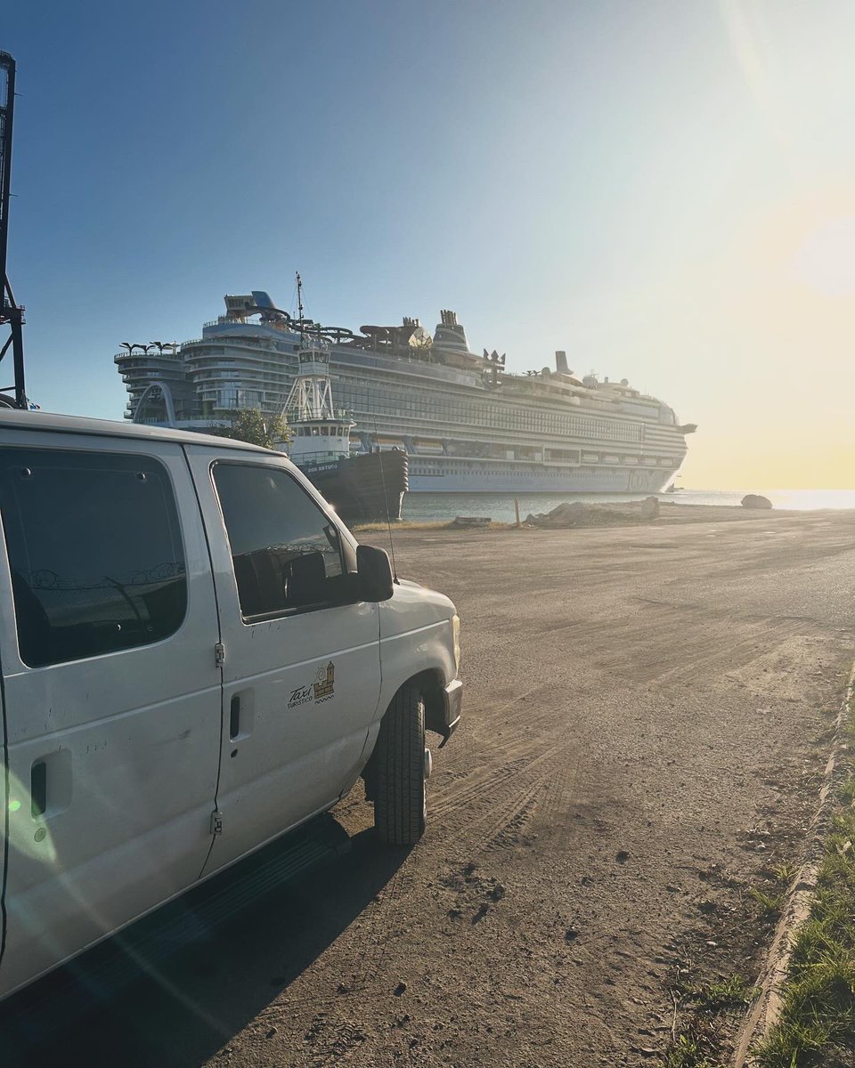 CityCabPR's tweet photo. Transportation Service for contractors who came for work on the largest cruise ship in the world. ICON OF THE SEAS.

#Iconoftheseas #cruise #ship #puertorico #ponce #royalcaribbean #transportation #royalcaribbean #passengers #taxi #sanjuan https://t.co/M0B8Y3AaVN