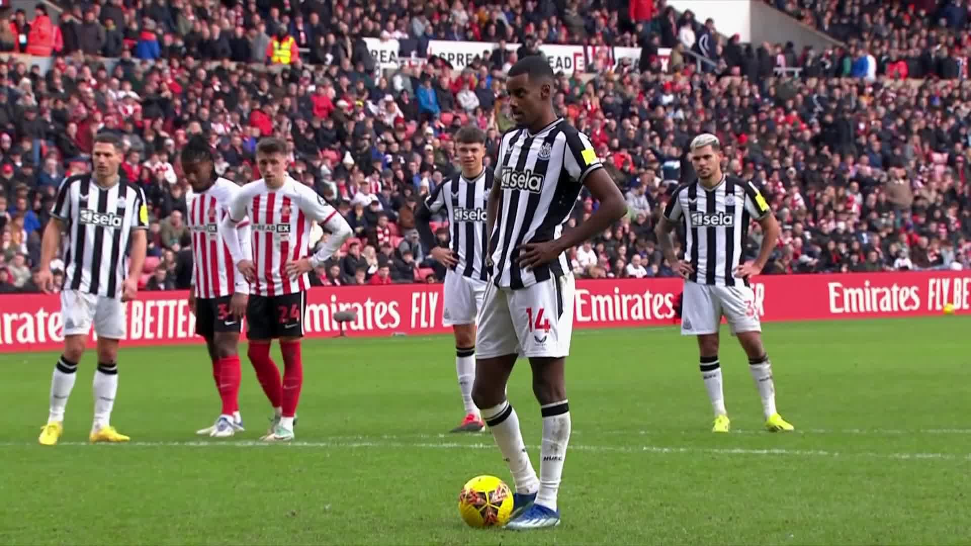 Beyond all doubt 🎯Isak buries from the spot for @NUFC#EmiratesFACup