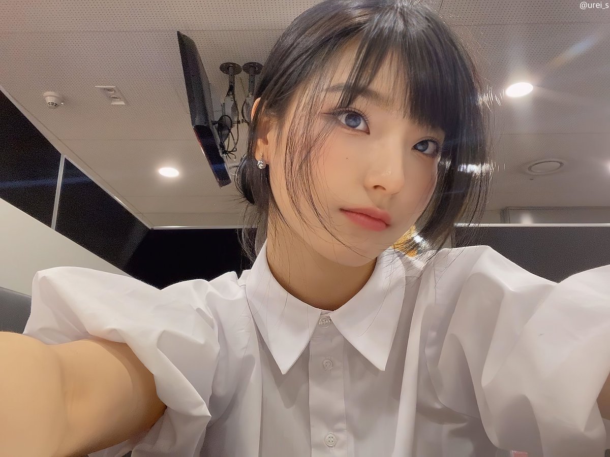 im_2theyeon's tweet photo. 프로미스나인캡틴롬쌔
#겨울에_핀_한송이_동백꽃_이새롬
스물일곱번째생일축하해
#새롭게_물들이는_꽃이피다
오늘하루행복했음좋겠어 https://t.co/E5B2rGnWeq