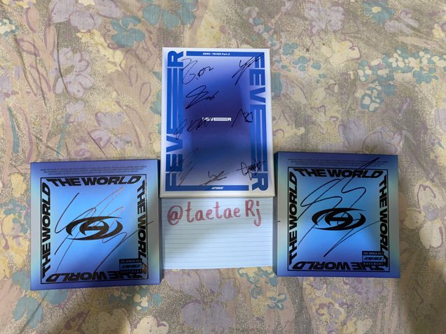 taetaeRj's tweet photo. WTS ATEEZ signed albums
Anyone interested in:
-Hello82 mingi signed (x2) 
-all members signed album with ment 
#wts #ATEEZ
#San #MINGI #SEONGHWA #HONGJOONG #JONGHO #Wooyoung #YEOSANG #YUNHO https://t.co/dLqMvpCxoU