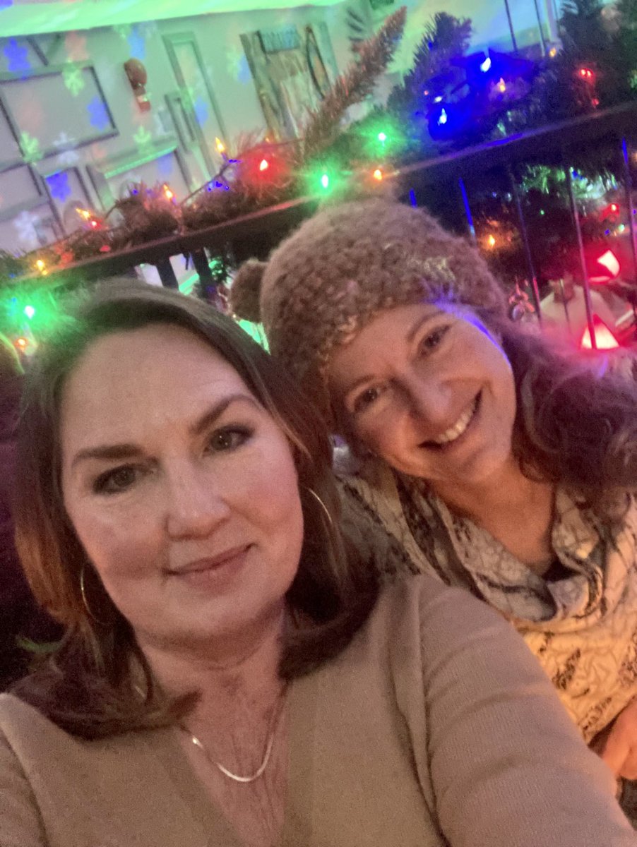 loreleikelly's tweet image. Dinner out at Morgana on Columbia Rd, a great new Italian restaurant in #AdMo DC w/ live music, terrific space. Highly recommend!!!