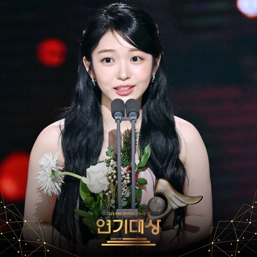 DramalandBR's tweet photo. 🏆 | ESPECIAIS!

#ChaeWonBin (#LoveAttack), #LeeJaeWon (#NoPathBack) e #HongSeungHee (#BehindTheShadows) venceu o prêmio de Melhor Ator/Atriz em Drama Especial/TV Cinema no #KBSDramaAwards2023. https://t.co/8GLABvzF5R