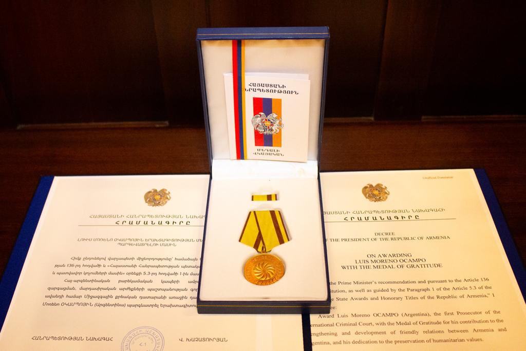 🏅En la Embajada se llevó a cabo la ceremonia de condecoración con la Medalla de Gratitud de <a href="/President_Arm/">Vahagn Khachaturyan</a>, al jurista arg., 1er fiscal jefe de 
ICC, <a href="/MorenoOcampo1/">Luis Moreno Ocampo</a> por su contribución en el fortalecimiento y el desarrollo de la amistad 🇦🇲🇦🇷 y la defensa de los valores humanos.