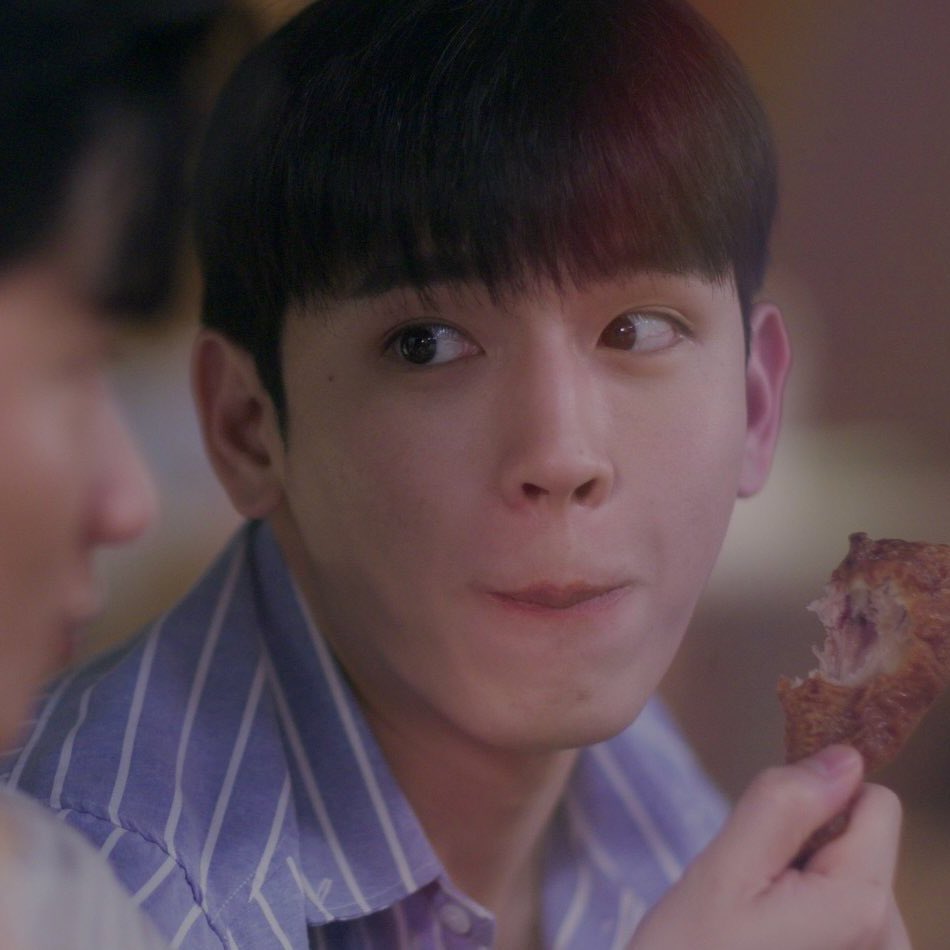 94126s's tweet photo. ตาแป๋วถึงใจพี่ๆยังคะ #CherryMagicTHep4 https://t.co/rZW4FVKRk4