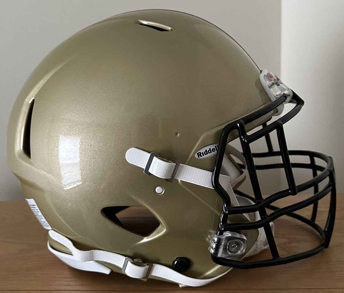 Pickel’s Helmet Builds tweet media